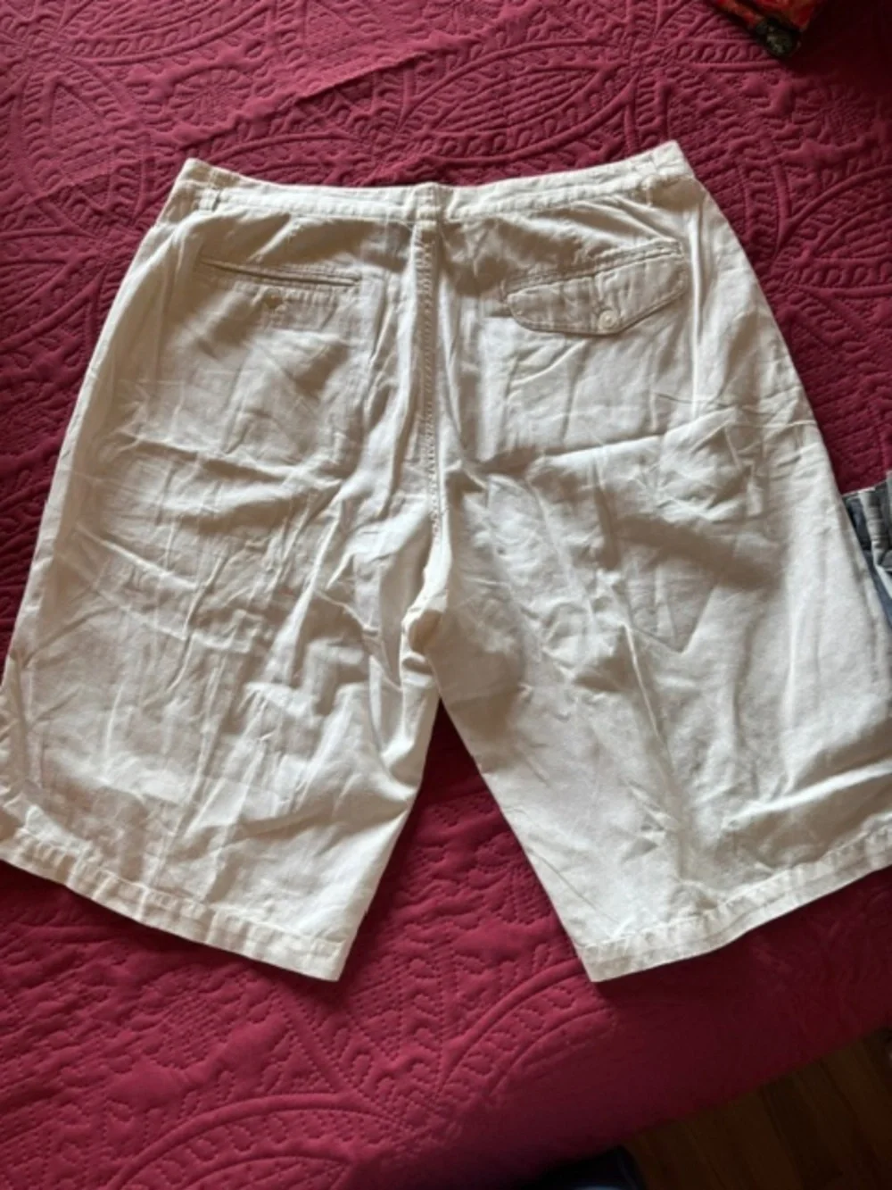 Koni linen/cotton cream color shorts size 38 excellent condition
